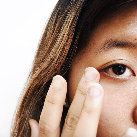 5 Ways You Touch Your Face That Are Giving You Wrinkles