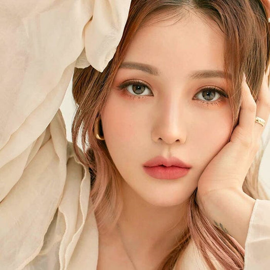 Dispatch from Korea: The Prettiest K-Beauty Makeup Trends We Can’t Wait to Try This Fall