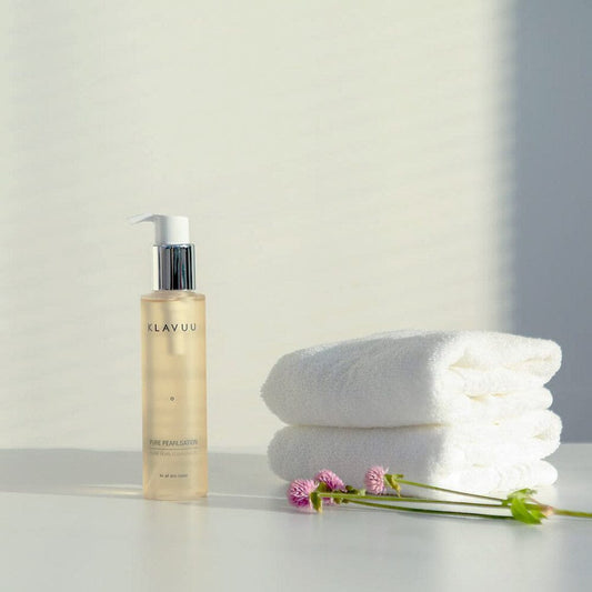 The Best Oil Cleansers for Oily Skin