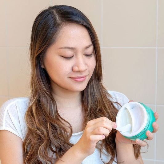 Klog Chat: Do You Use a Different Moisturizer at Night?