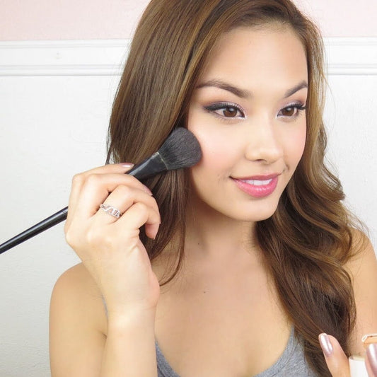 5 Korean Beauty Bloggers To Follow Right Now!