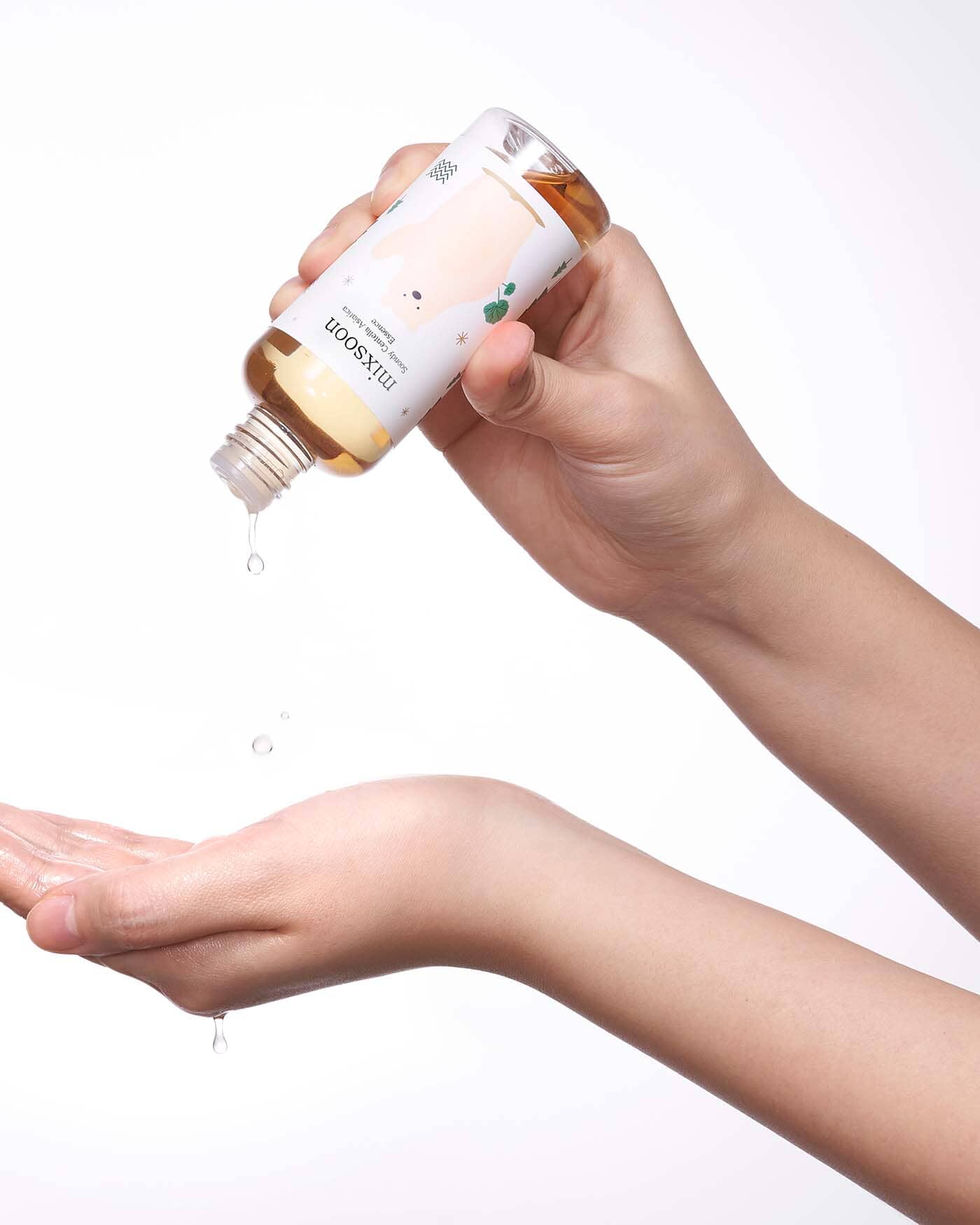 Soondy Centella Asiatica Essence Essence MIXSOON 