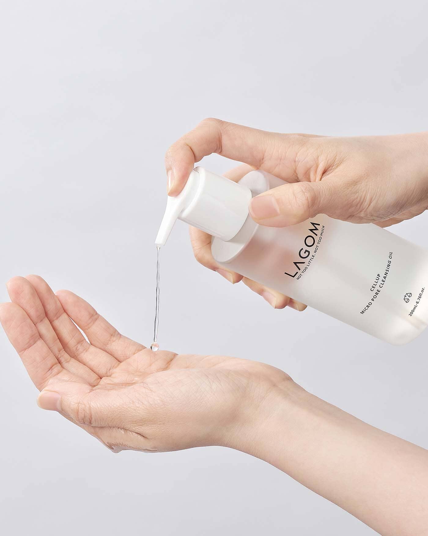 Cellup Micro Pore Cleansing Oil Oil Cleanser LAGOM 