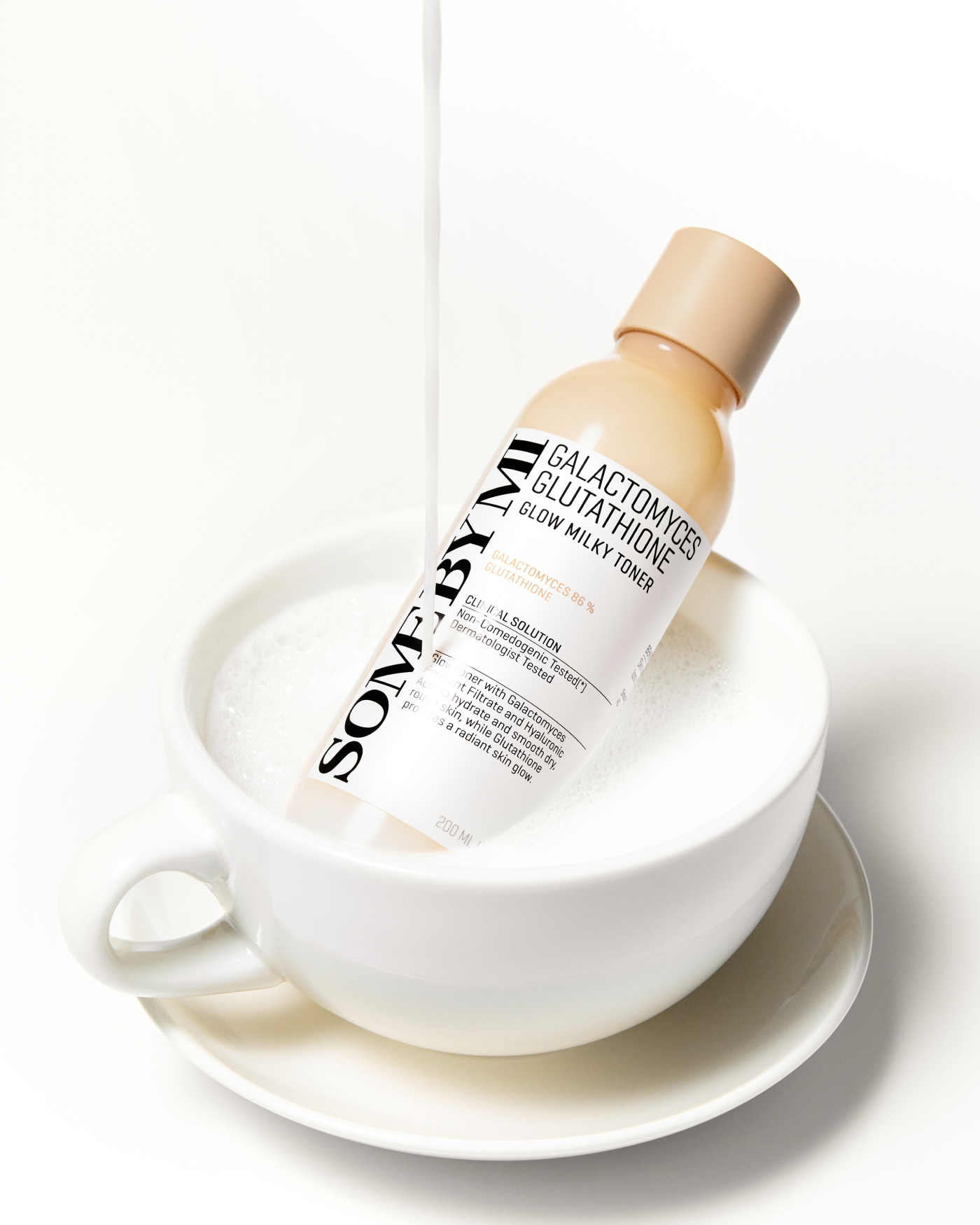 SOME BY MI Galactomyces Glutathione Glow Milky Toner 200ml SOME BY MI Galactomyces Glutathione Glow Milky Toner 200ml
