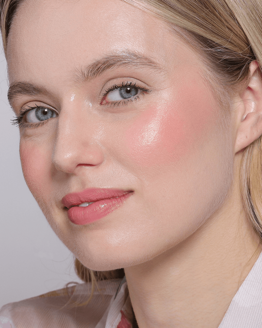 On-the-Glow Blush and Illuminator Blush WANDER BEAUTY 