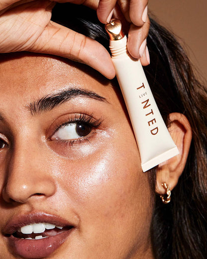 Superhue Brightening Eye Cream Eye Cream Live Tinted 