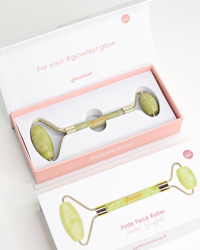 Jade Facial Roller Image with Packaging